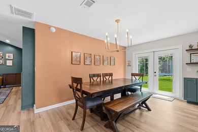 Welcome to Creekside at Sugarmill, where custom updates and - photo 9
