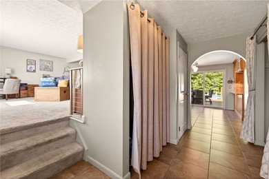 **BACK ON MARKET! Act fast before it's gone again! No delayed - photo 8