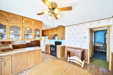 Tucked away on 6.50 private acres with an incredible 1,000 feet - photo 12
