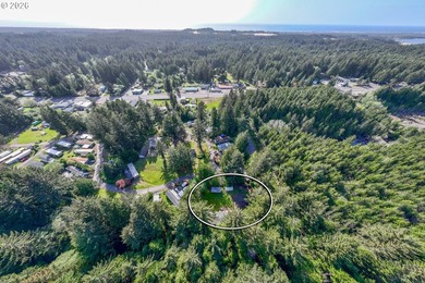 Surrounded with lush trees and shrubs in a beautiful deep - photo 19