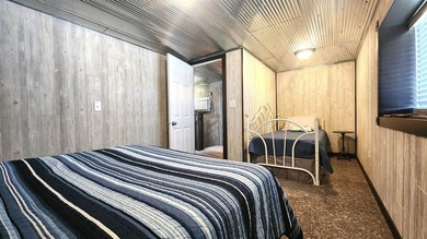 Attention outdoor enthusiasts! This is the property you've been - photo 10