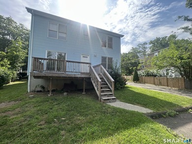 Welcome to 672 Woodward Avenue in New Haven, offering a - photo 7