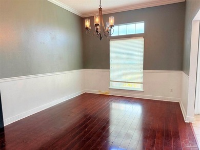 Welcome to your own private retreat in Pensacola! This spacious - photo 7