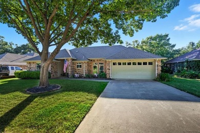 Lake Grapevine Home Active Under Contract in Grapevine Texas