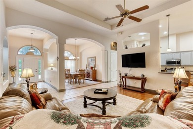 Under contract-accepting backup offers. Meticulously maintained - photo 13