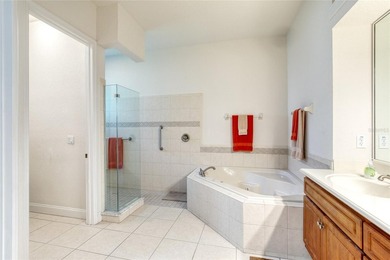 Under contract-accepting backup offers. Meticulously maintained - photo 17
