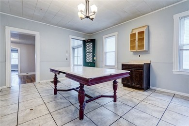 Don't miss this 3 bedroom, with office, 1.5 bath Colonial in the - photo 4