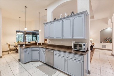 Under contract-accepting backup offers. Meticulously maintained - photo 25