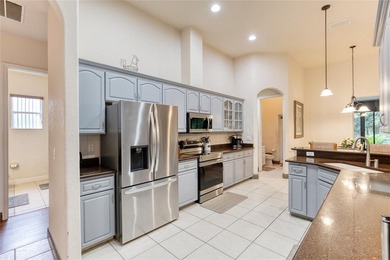 Under contract-accepting backup offers. Meticulously maintained - photo 26