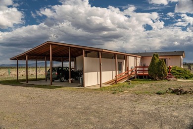 Alfalfa Horse-ready setup with Cascade Mountain views and - photo 31