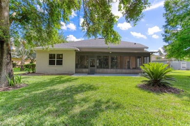 Under contract-accepting backup offers. Meticulously maintained - photo 42