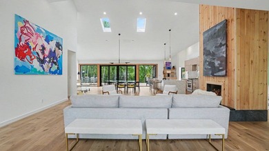 Breathtaking Moderne meets transitional style in this unique - photo 5