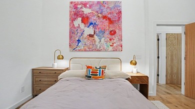 Breathtaking Moderne meets transitional style in this unique - photo 9