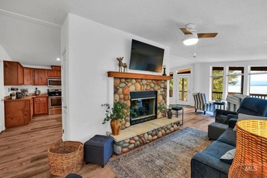 Stunning Lake Cascade Views! Enjoy panoramic lake views from the - photo 13
