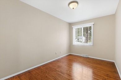 Seller has meticulously updated this home over the last few - photo 14