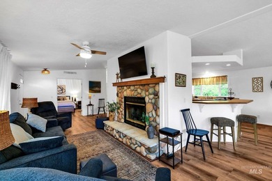 Stunning Lake Cascade Views! Enjoy panoramic lake views from the - photo 15