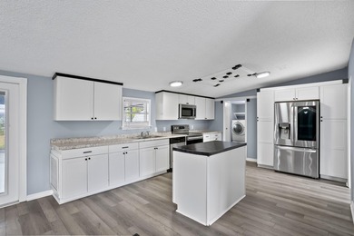 Priced to sell! Move in ready 3/2 home, 1,848 sq ft of - photo 15