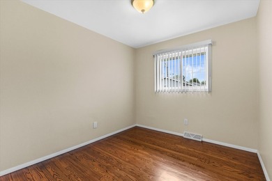 Seller has meticulously updated this home over the last few - photo 16
