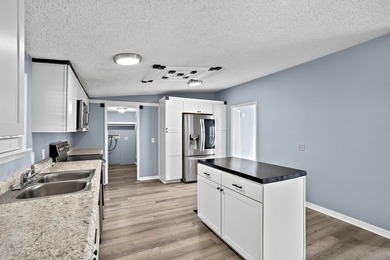 Priced to sell! Move in ready 3/2 home, 1,848 sq ft of - photo 16
