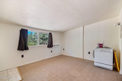 Escape to the cool pines and enjoy the perfect mountain retreat - photo 17