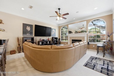 Exceptional living in this beautifully 5 BD, 4-BA turn key pool - photo 17