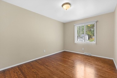 Seller has meticulously updated this home over the last few - photo 20