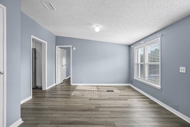 Priced to sell! Move in ready 3/2 home, 1,848 sq ft of - photo 20