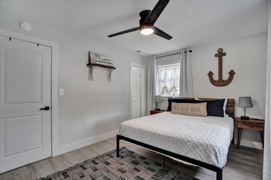 FULLY OPERATIONAL ! NO RENTAL RESTRICTIONS. 2 BLOCKS TO THE - photo 21