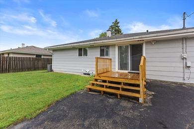 Seller has meticulously updated this home over the last few - photo 22