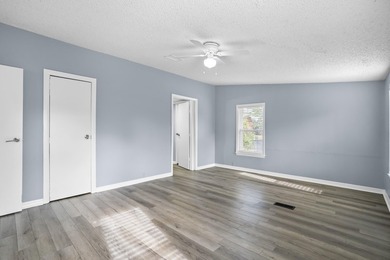 Priced to sell! Move in ready 3/2 home, 1,848 sq ft of - photo 22