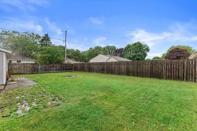 Seller has meticulously updated this home over the last few - photo 23