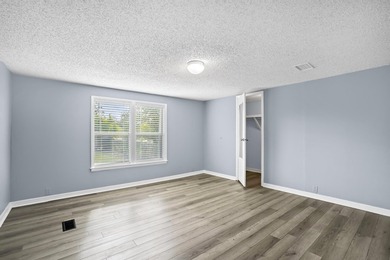 Priced to sell! Move in ready 3/2 home, 1,848 sq ft of - photo 27