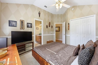 Exceptional living in this beautifully 5 BD, 4-BA turn key pool - photo 29
