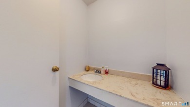 Welcome to Regency Towers, where comfort, convenience, and - photo 31