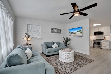 FULLY OPERATIONAL ! NO RENTAL RESTRICTIONS. 2 BLOCKS TO THE - photo 31