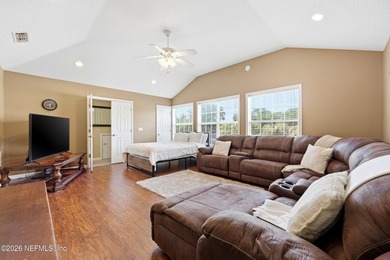 Exceptional living in this beautifully 5 BD, 4-BA turn key pool - photo 35