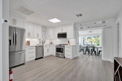 FULLY OPERATIONAL ! NO RENTAL RESTRICTIONS. 2 BLOCKS TO THE - photo 37