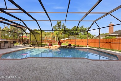 Exceptional living in this beautifully 5 BD, 4-BA turn key pool - photo 39