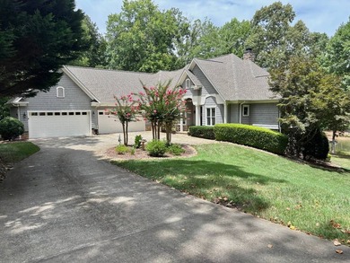 Best Value Waterfront home in The Point! Casual luxury, a quaint - photo 1