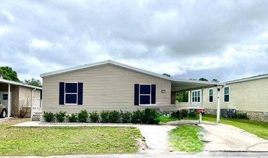 Welcome to your dream home! This double-wide mobile home is a - photo 1