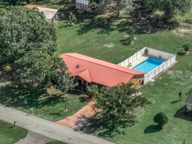 Welcome to an exceptional investment opportunity in the - photo 2