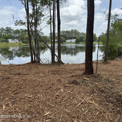 Lake Lot Sale Pending in Interlachen, Florida