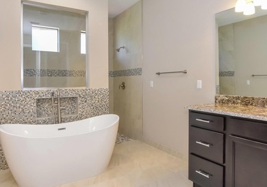This is a 2019 Custom Built Home. Just freshly painted Interior - photo 16
