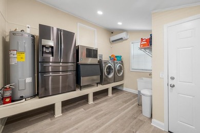 This rare opportunity in the heart of Steinhatchee features two - photo 18