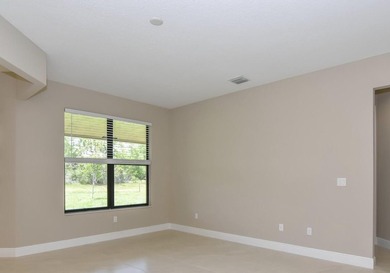 This is a 2019 Custom Built Home. Just freshly painted Interior - photo 21