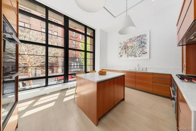 INTRODUCING M8 AT 150 CHARLES STREET. Townhome Luxury - photo 5