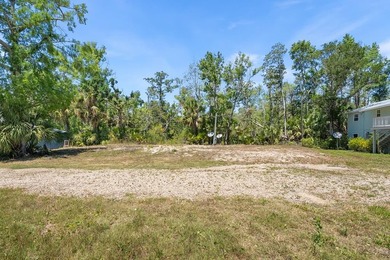 This rare opportunity in the heart of Steinhatchee features two - photo 29
