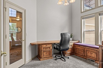 Welcome to this beautiful home in a quiet neighborhood near - photo 7