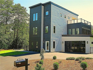 Gated & Fully Furnished 4-BR Contemporary Estate on Innsbrook - photo 1