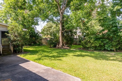 Shadowmoss | 3 BR | 2.5 BA | 2,330 Sq Ft | 0.26-Acre Charming - photo 11